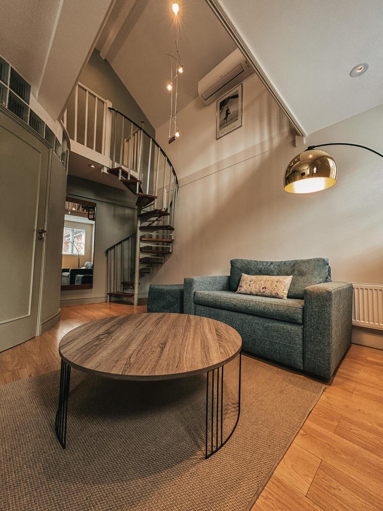 Horndon-on-the-Hill The Bell Inn Hotel מראה חיצוני תמונה